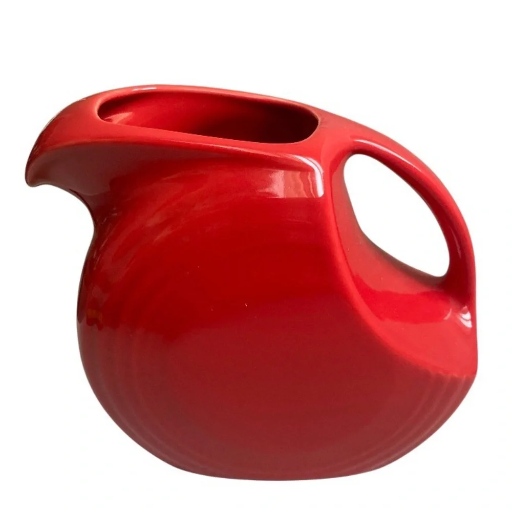 Fiesta Large Disk Pitcher, 67 oz Fiesta Scarlet Red pristine condition